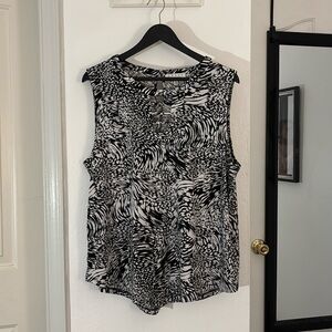 XL black & white shell blouse by Chaus.